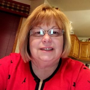 Meet your Posher, Connie